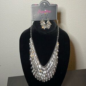 Paparazzi Zi Collection Necklace and Earring set. Brand new/never worn.